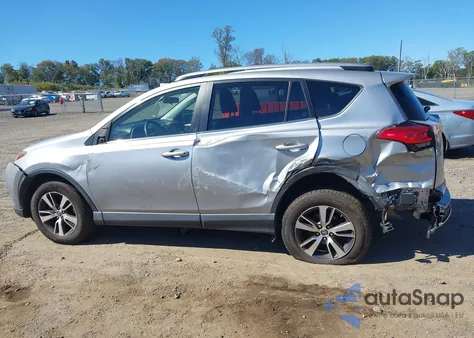 2018 Toyota Rav4 Xle z USA, uszkodzony, nr VIN JTMRFREVXJD234591